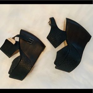 Mia Croc Platform Wedges